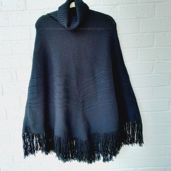 BANANA REPUBLIC Extra Fine Italian Merino Wool Poncho Wrap Winter Fall sz: XS/S - Picture 1 of 6